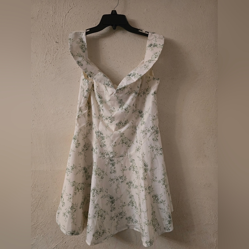 Boohoo White and Green Floral Mini Dress
